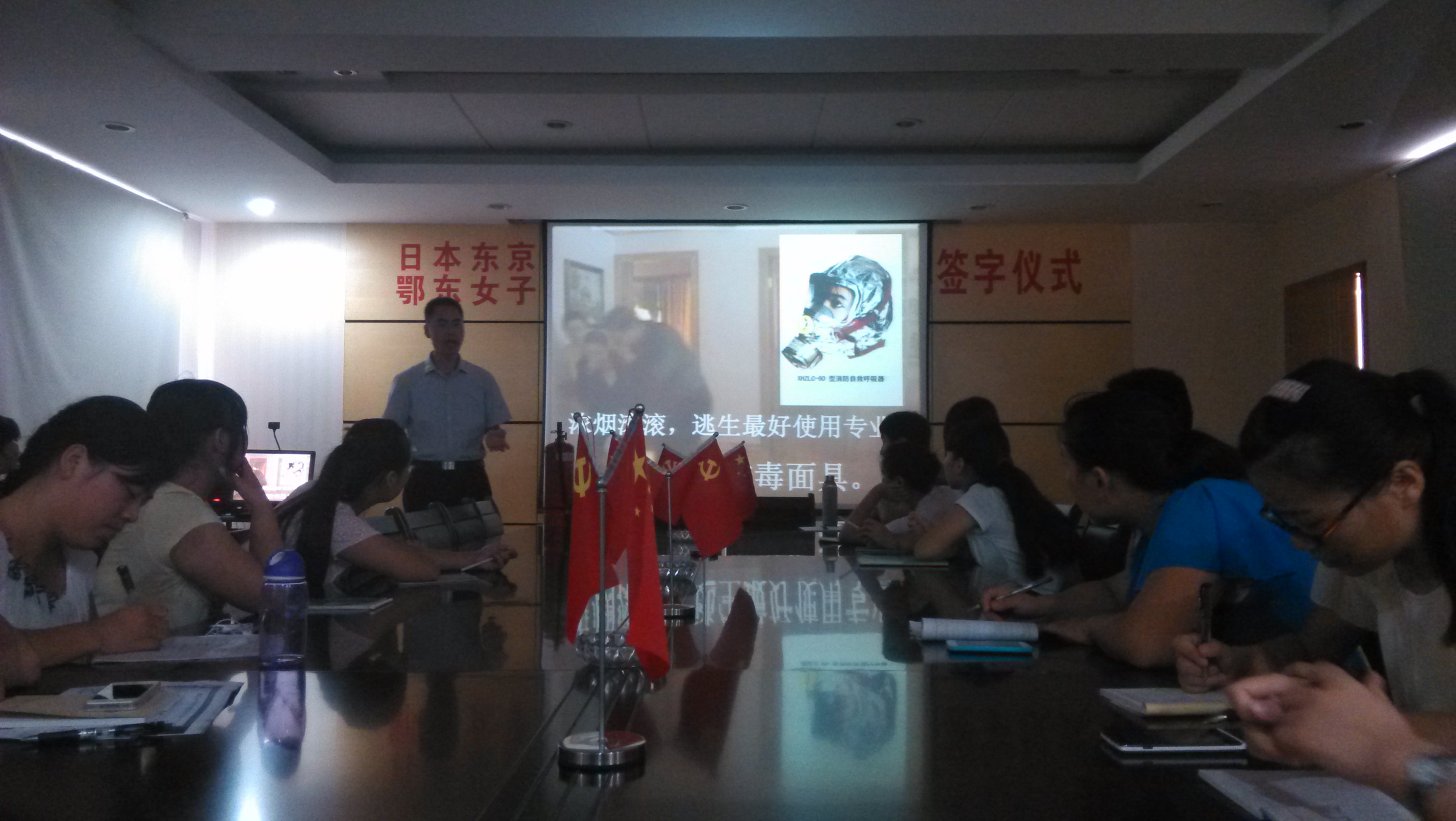 ���|Ů�ӌW(xu��)У