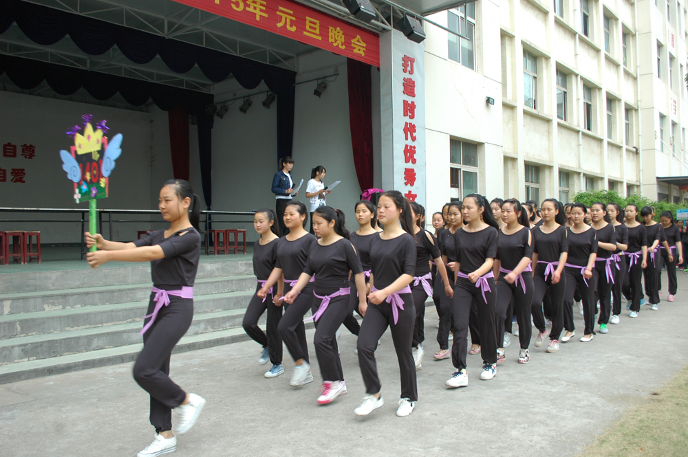 Ȥζ�\(y��n)��(d��ng)��(hu��)