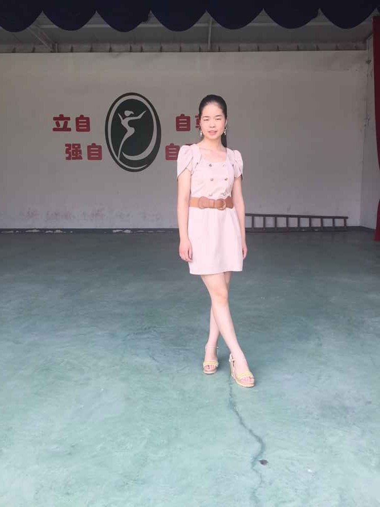 ���|Ů�ӌWУ