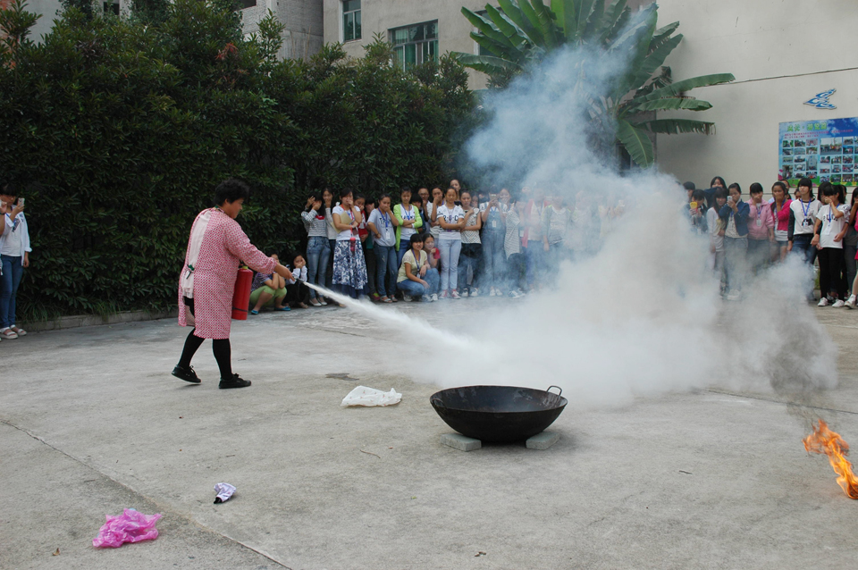 ���|Ů�ӌW(xu��)У