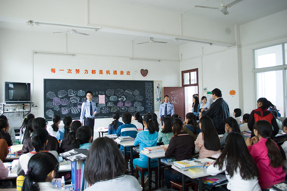 ���|Ů�ӌW(xu��)У