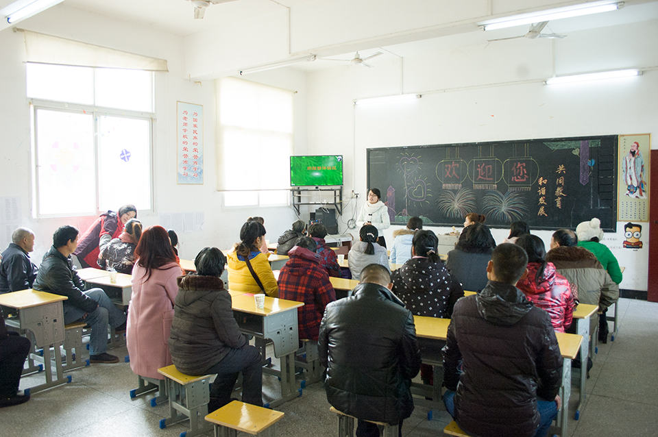 ���|Ů�ӌW(xu��)У