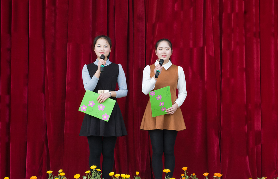 ���|Ů�ӌW(xu��)У