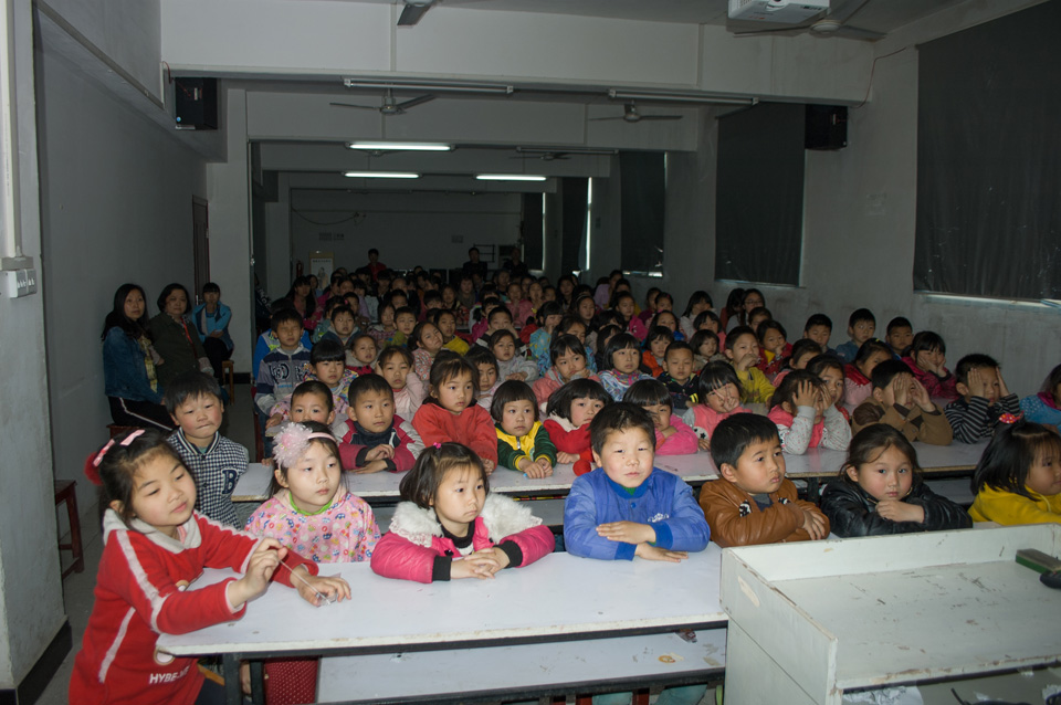 ���|Ů�ӌWУ