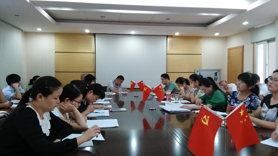 ���|Ů�ӌWУ