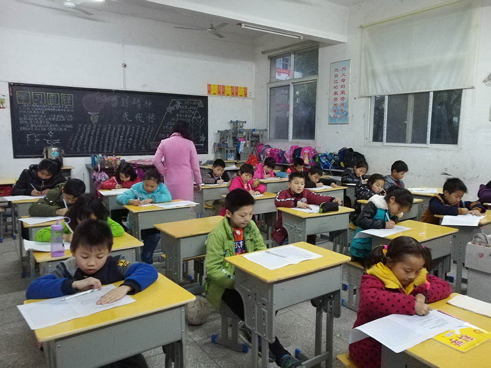 ���|Ů�ӌW(xu��)У