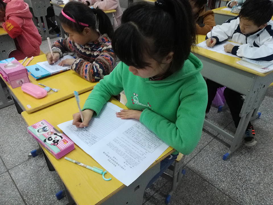 ���|Ů�ӌW(xu��)У