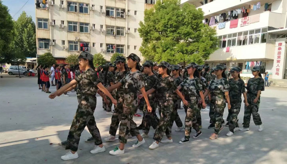 ���|Ů�ӌW(xu��)У