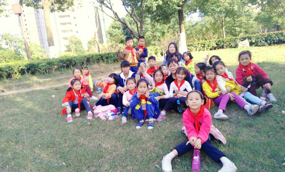 ���|Ů�ӌW(xu��)У