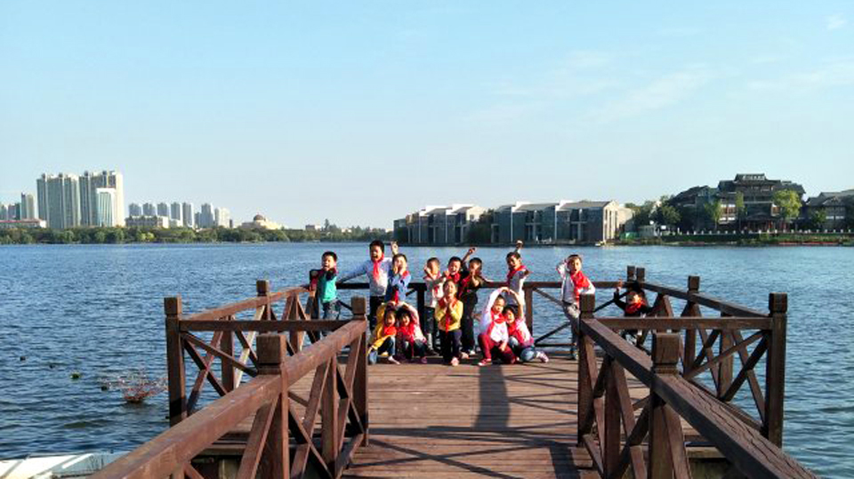 ���|Ů�ӌW(xu��)У