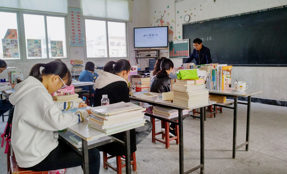 ���|Ů�ӌW(xu��)У