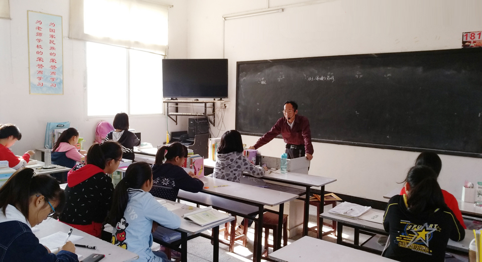 ���|Ů�ӌW(xu��)У