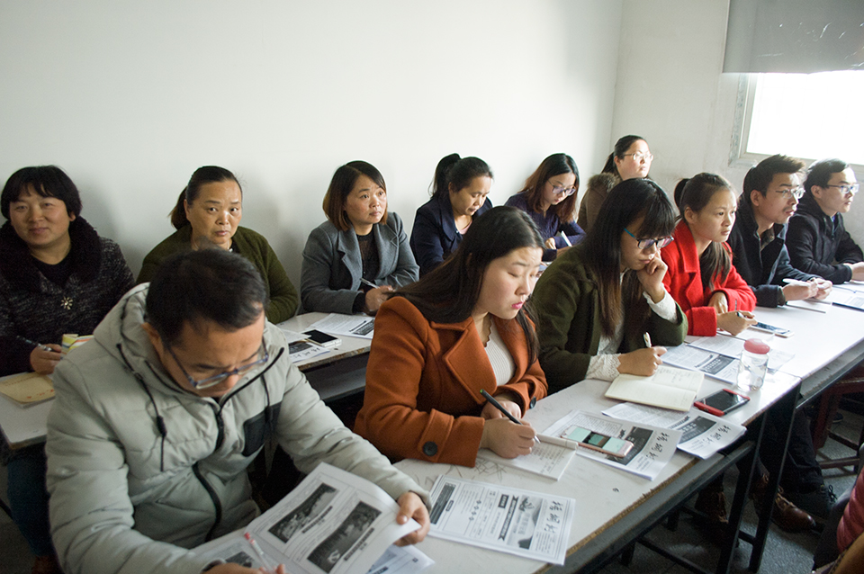 ���|Ů�ӌW(xu��)У