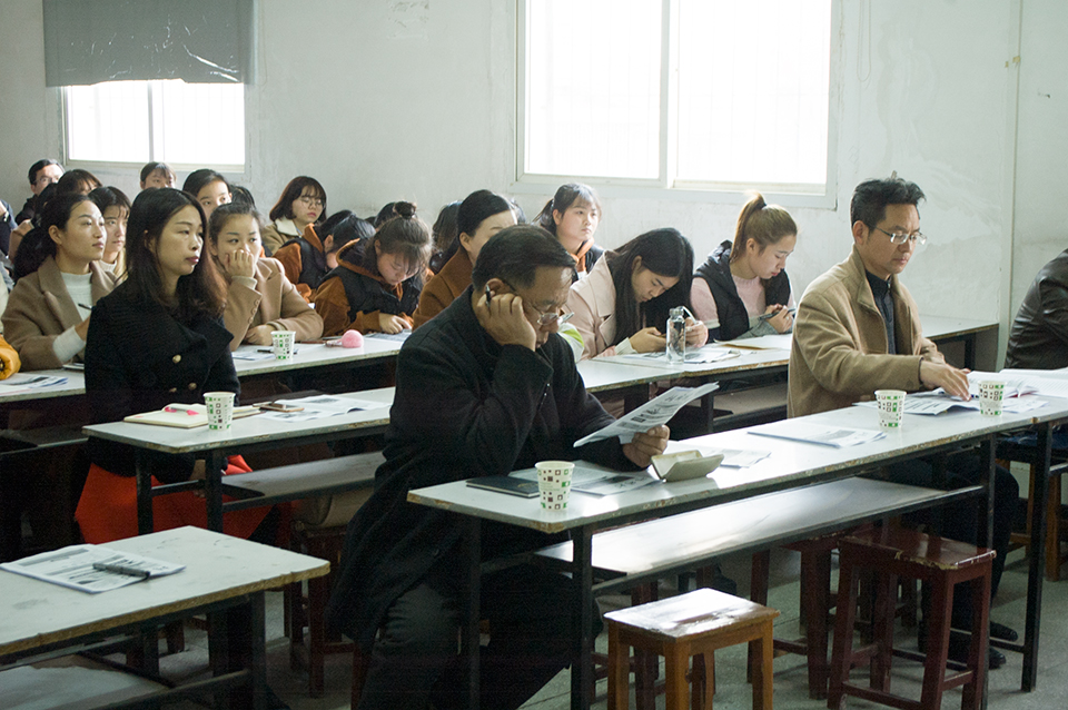 ���|Ů�ӌW(xu��)У