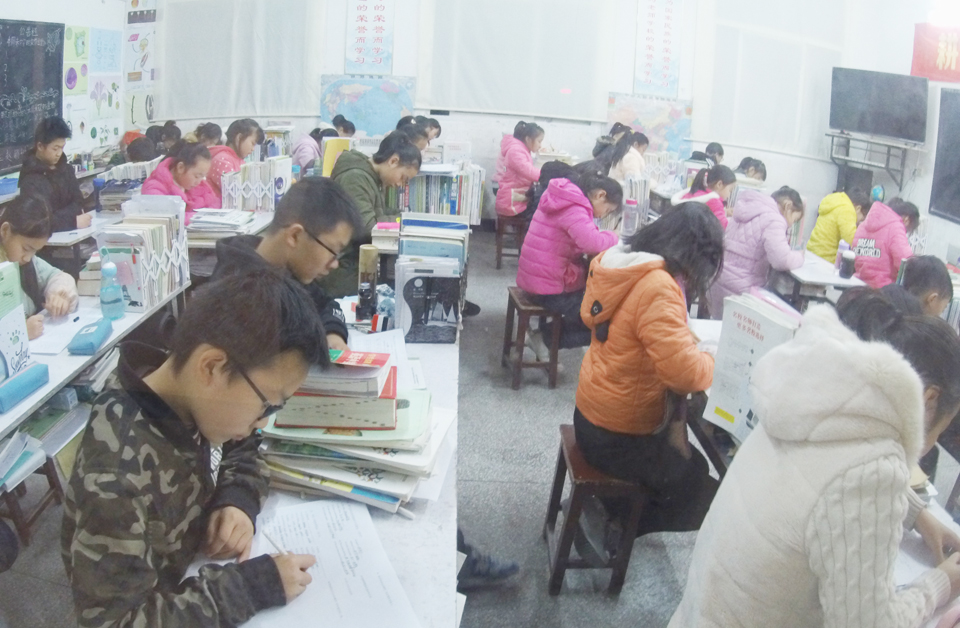 ���|Ů�ӌW(xu��)У