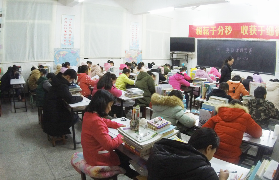 ���|Ů�ӌW(xu��)У