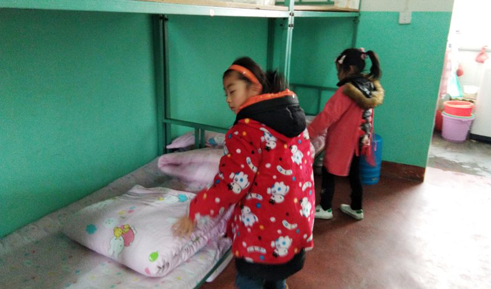 ���|Ů�ӌWУ