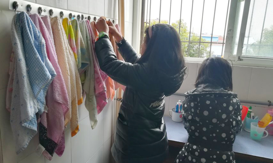 ���|Ů�ӌWУ