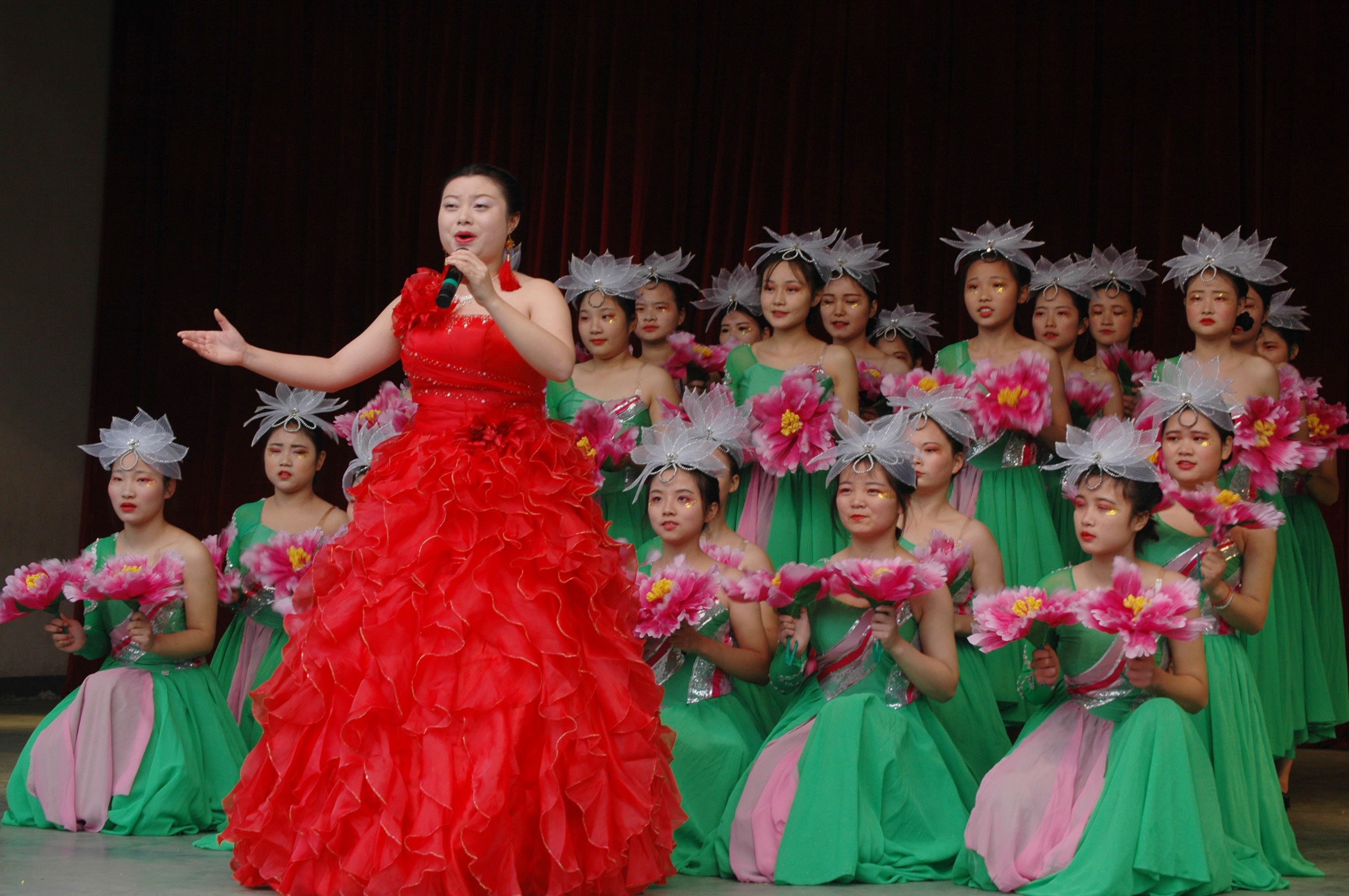 ���|Ů�ӌW(xu��)У