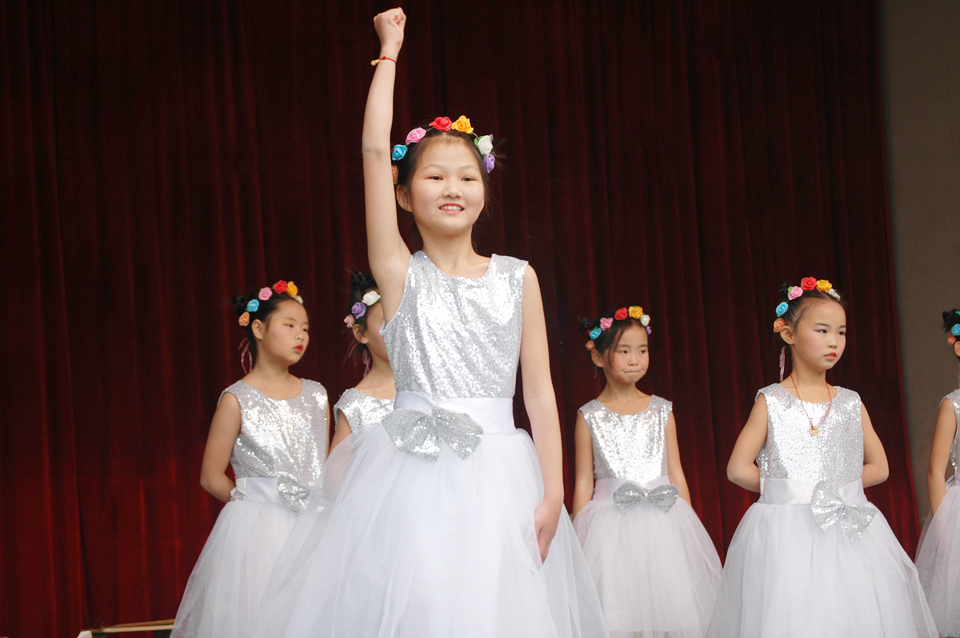 ���|Ů�ӌW(xu��)У