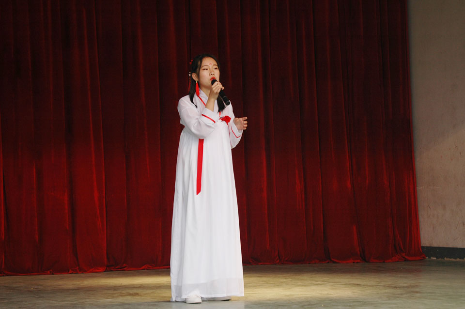 ���|Ů�ӌW(xu��)У