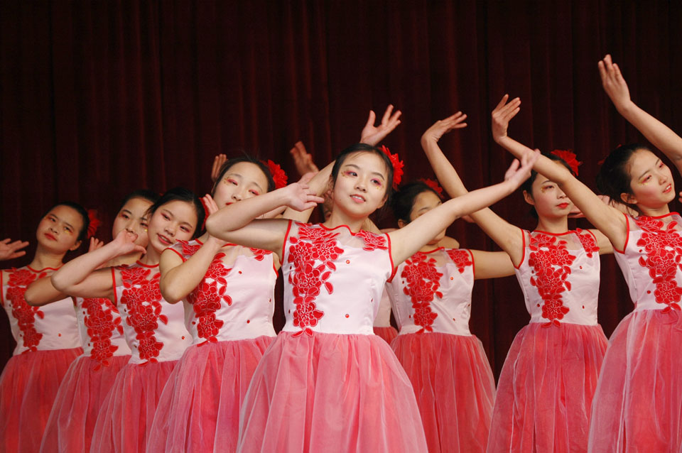 ���|Ů�ӌW(xu��)У