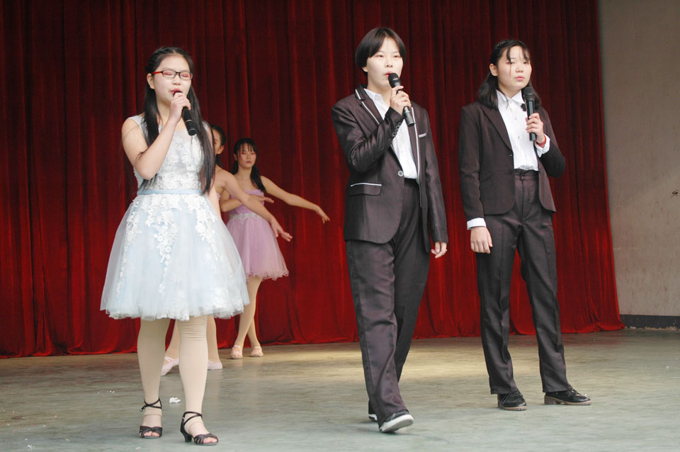 ���|Ů�ӌW(xu��)У