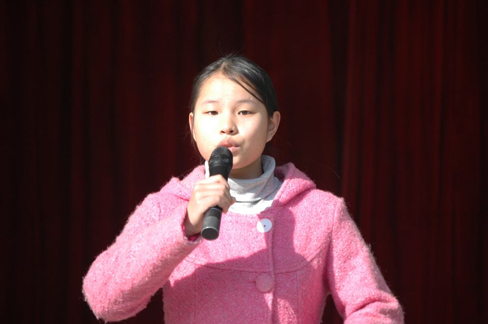 ���|Ů�ӌWУ