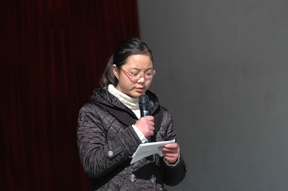 ���|Ů�ӌWУ