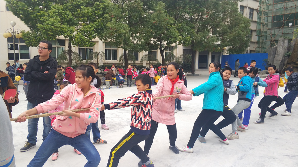 ���|Ů�ӌW(xu��)У