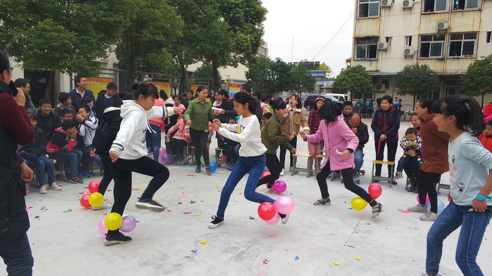 ���|Ů�ӌW(xu��)У