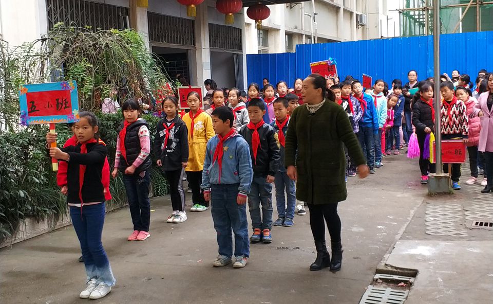 ���|Ů�ӌW(xu��)У