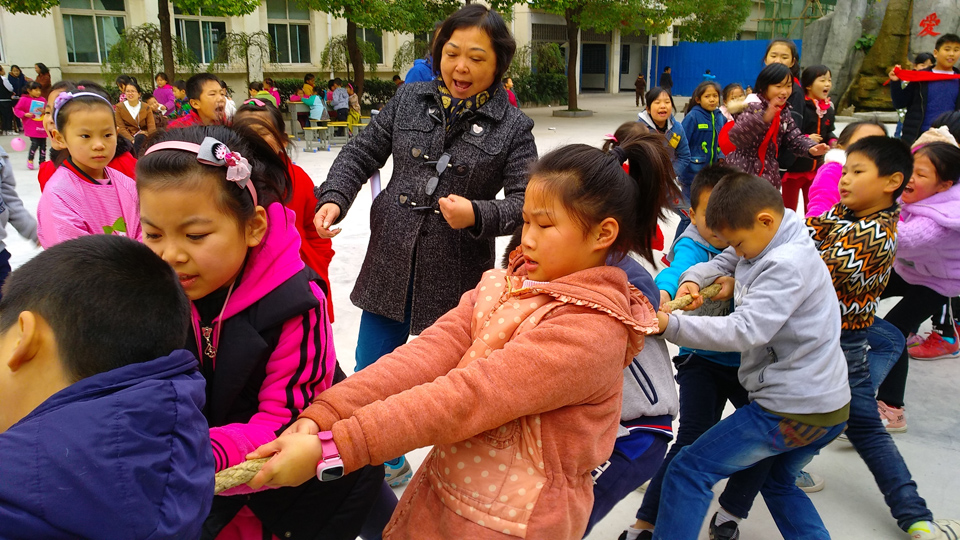 ���|Ů�ӌW(xu��)У