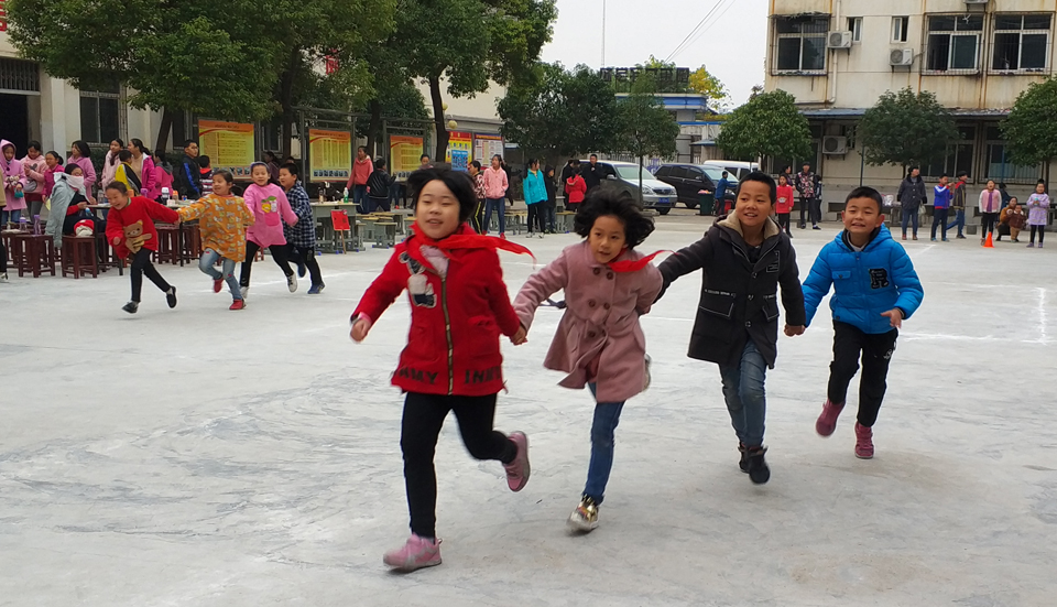 ���|Ů�ӌW(xu��)У