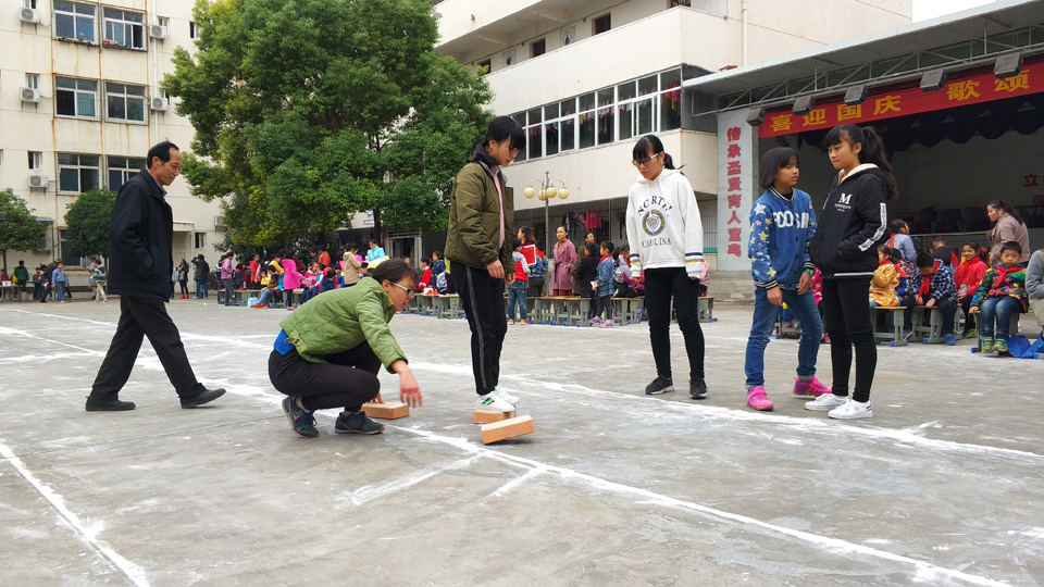 ���|Ů�ӌW(xu��)У