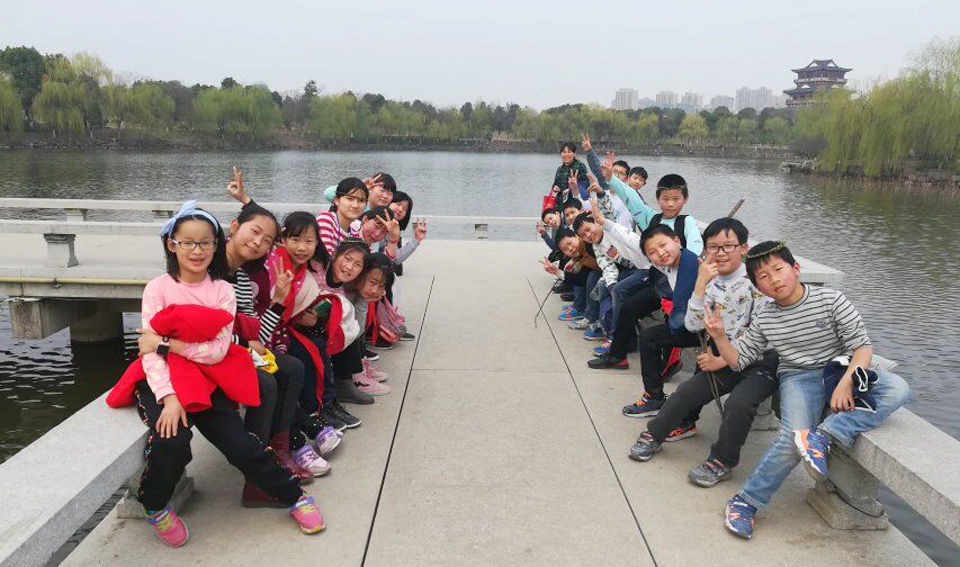 ���|Ů�ӌW(xu��)У