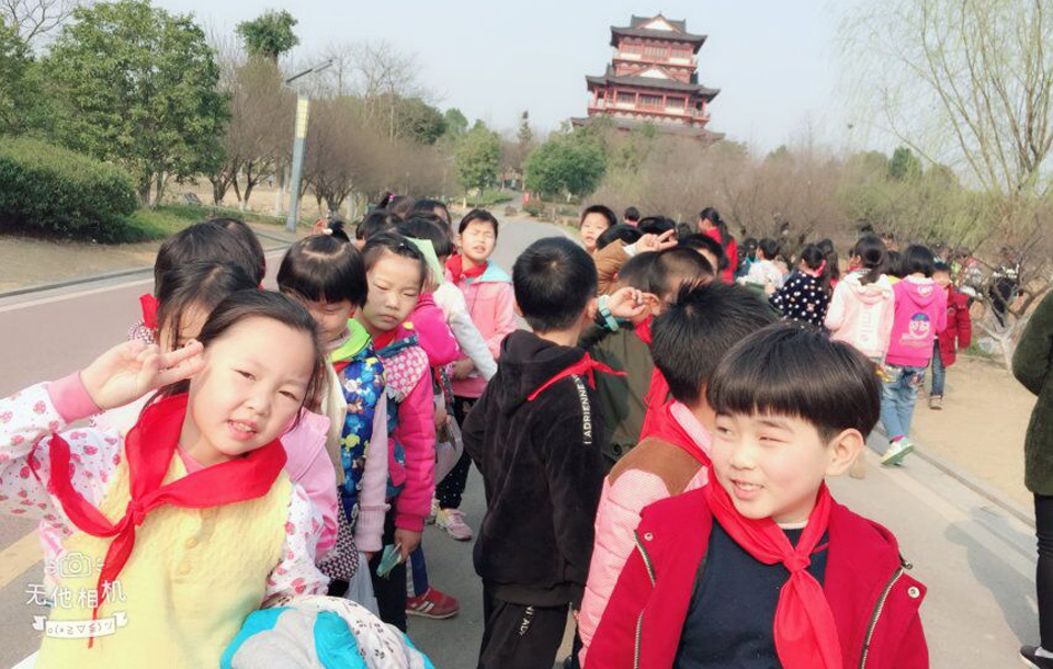 ���|Ů�ӌW(xu��)У