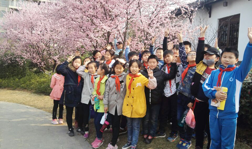 ���|Ů�ӌW(xu��)У