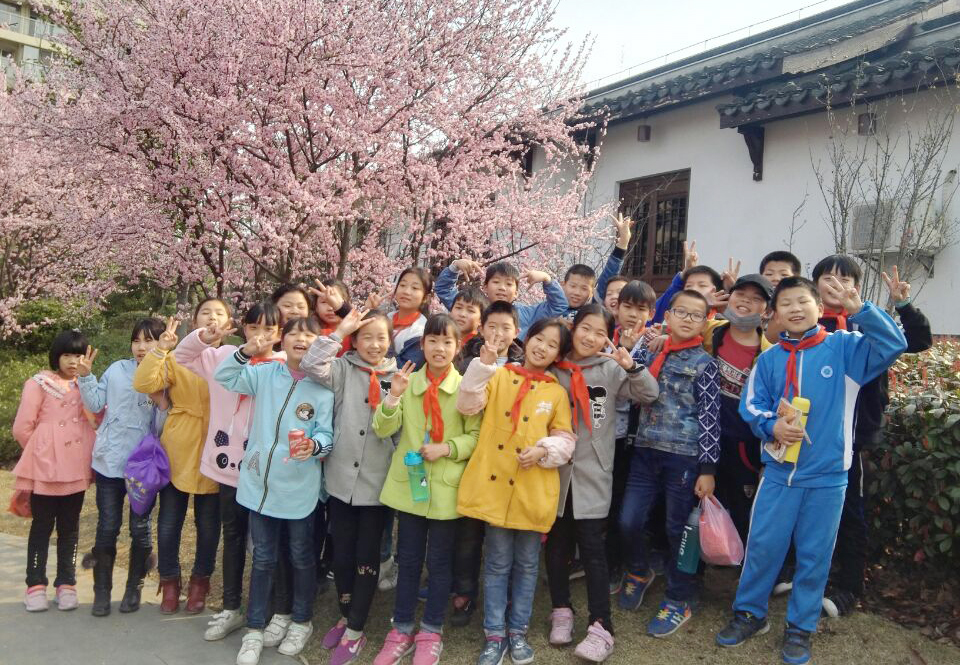 ���|Ů�ӌW(xu��)У