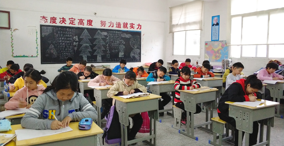 ���|Ů�ӌW(xu��)У