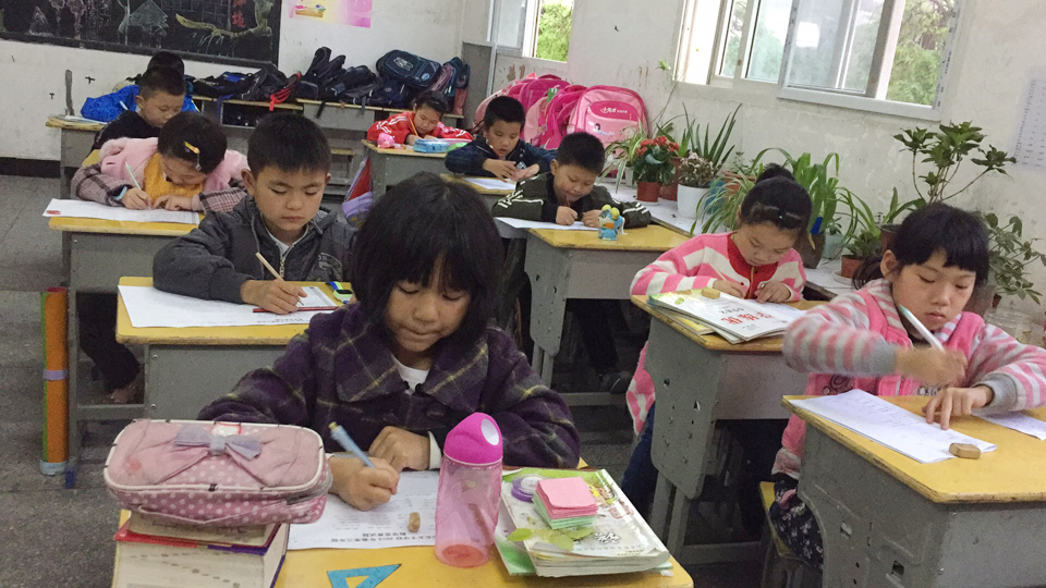 ���|Ů�ӌW(xu��)У