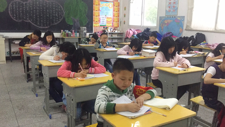 ���|Ů�ӌW(xu��)У