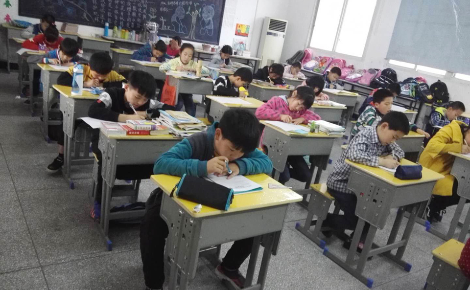 ���|Ů�ӌW(xu��)У