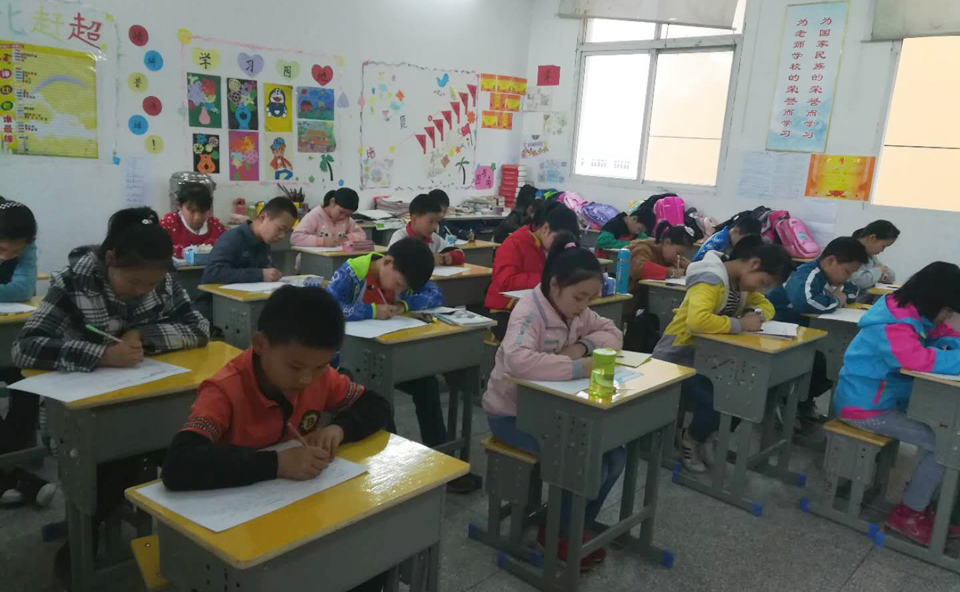 ���|Ů�ӌW(xu��)У