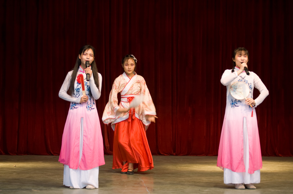 ���|Ů�ӌW(xu��)У