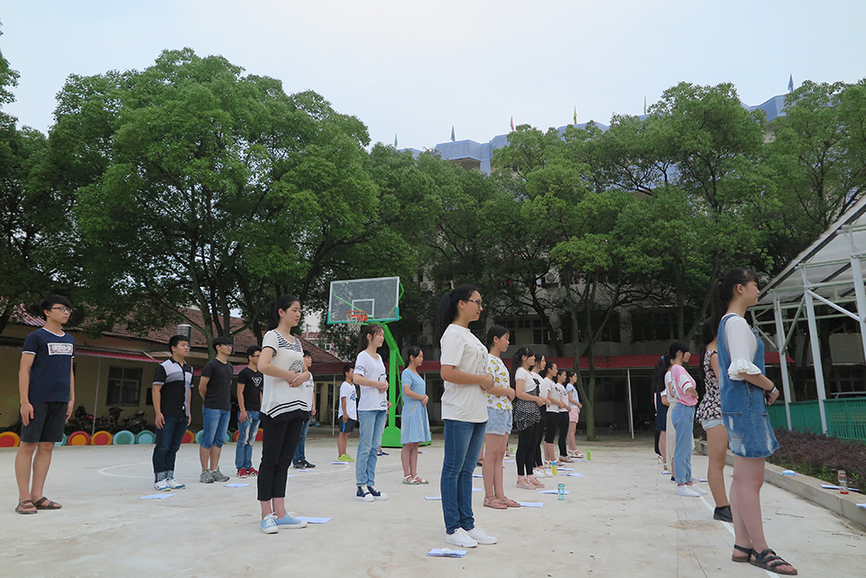 ���|Ů�ӌW(xu��)У