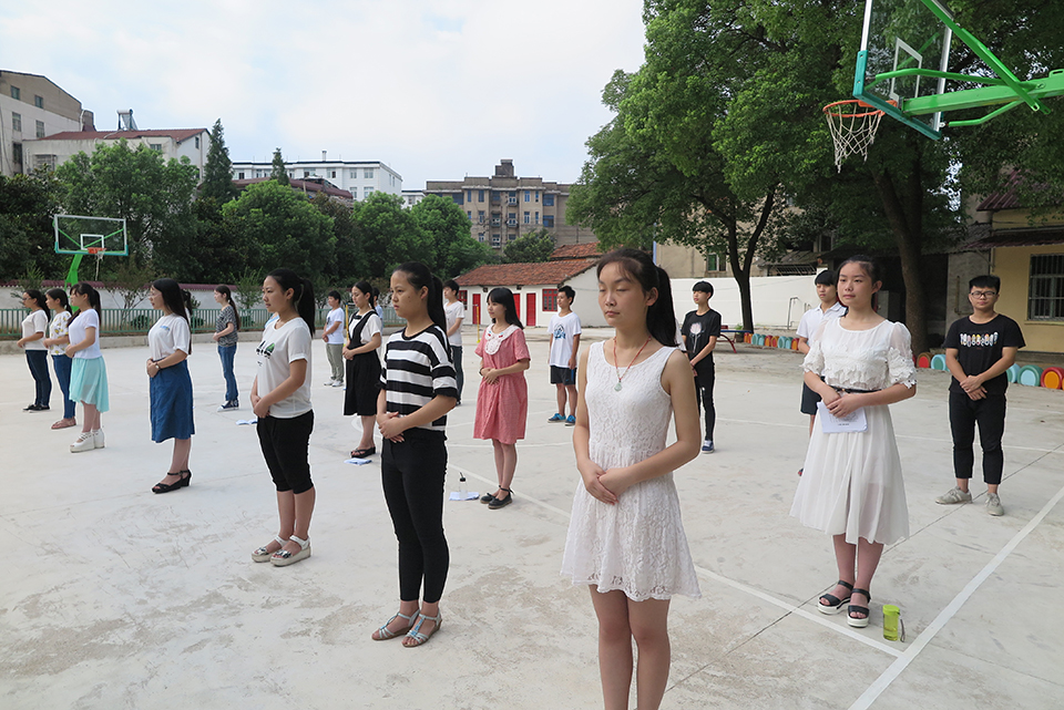 ���|Ů�ӌW(xu��)У