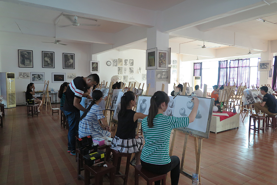 ���|Ů�ӌW(xu��)У