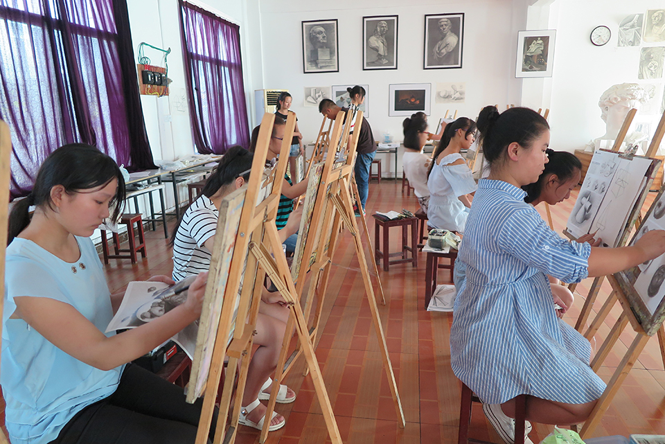 ���|Ů�ӌW(xu��)У