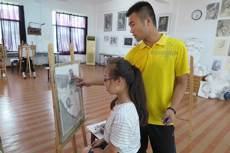 ���|Ů�ӌW(xu��)У